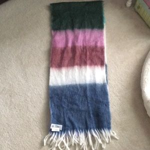 GAP brushed scarf/wrap NWT